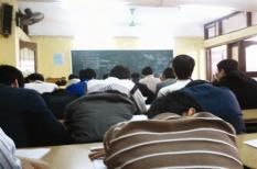 Lớp học trường ĐH dân lập